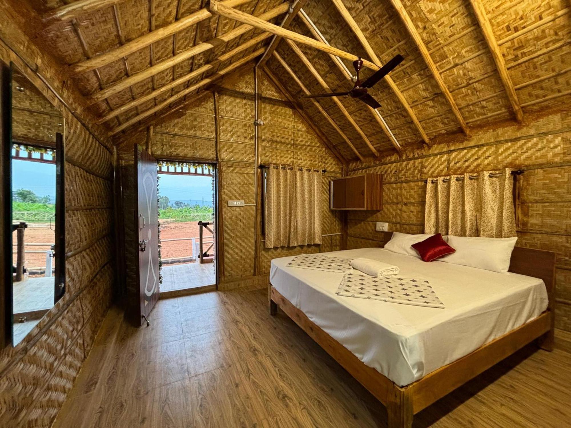 Mowgli'S Cafe Hampi & Guest House Extérieur photo