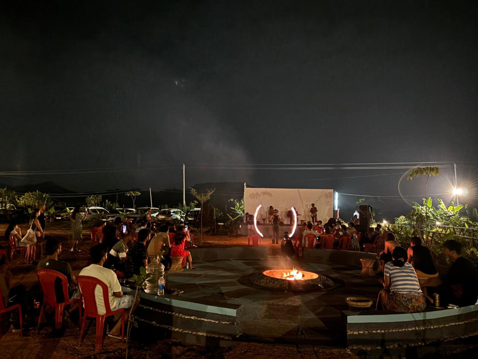 Mowgli'S Cafe Hampi & Guest House Extérieur photo